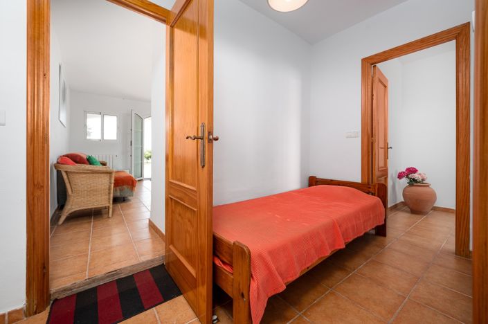 Image No.43-9 Bed Villa for sale