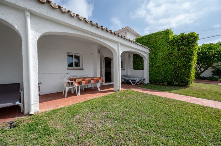 Image No.45-9 Bed Villa for sale