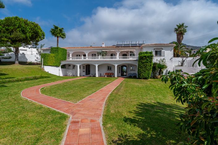 Image No.52-9 Bed Villa for sale