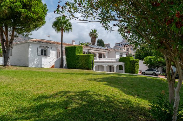 Image No.53-9 Bed Villa for sale