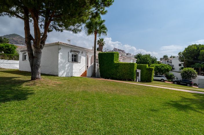 Image No.54-9 Bed Villa for sale