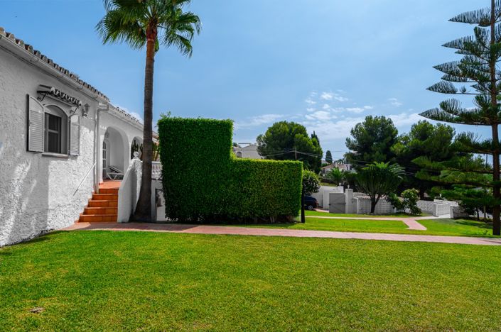 Image No.55-9 Bed Villa for sale