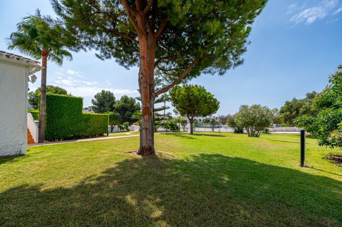 Image No.56-9 Bed Villa for sale