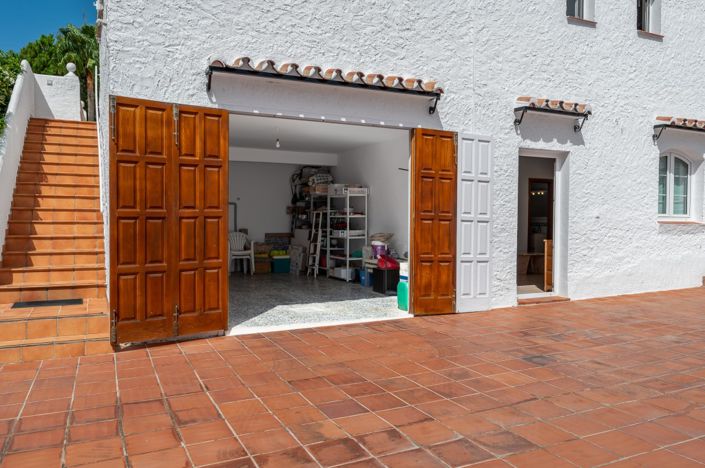 Image No.61-9 Bed Villa for sale