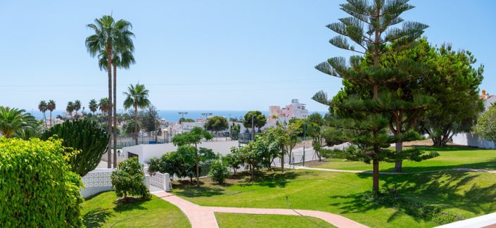 Image No.64-9 Bed Villa for sale