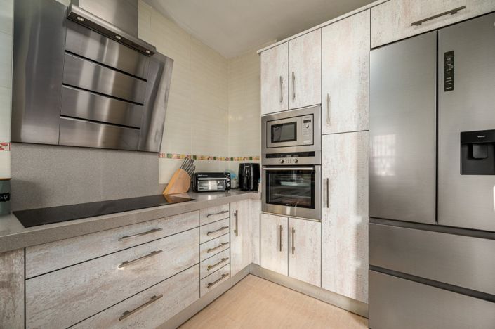 Image No.11-4 Bed Semi-Detached for sale