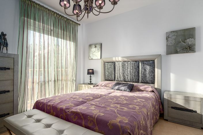 Image No.12-4 Bed Semi-Detached for sale