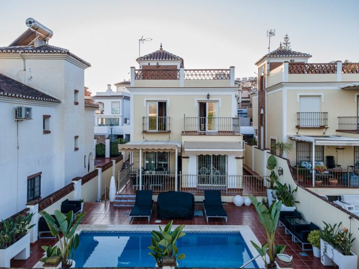 Image No.15-4 Bed Semi-Detached for sale