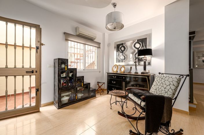 Image No.29-4 Bed Semi-Detached for sale