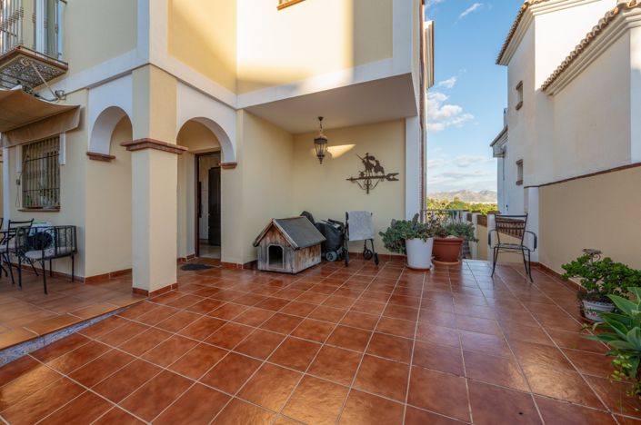 Image No.32-4 Bed Semi-Detached for sale