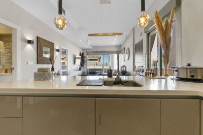 bzpaap118242962221024v0cdb9