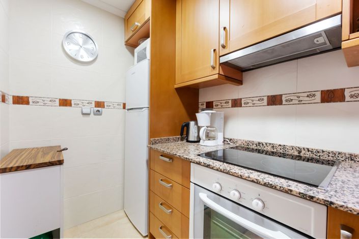 Image No.12-2 Bed Property for sale