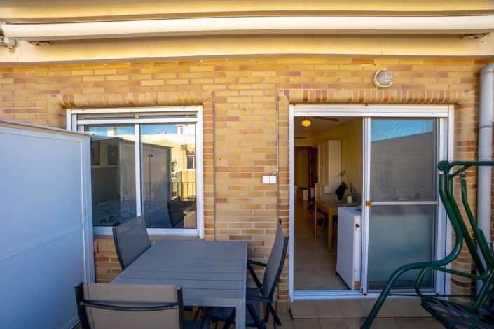 Image No.18-2 Bed Property for sale