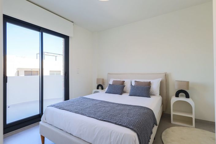 Image No.21-3 Bed Villa for sale