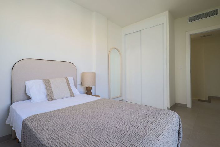 Image No.29-3 Bed Villa for sale