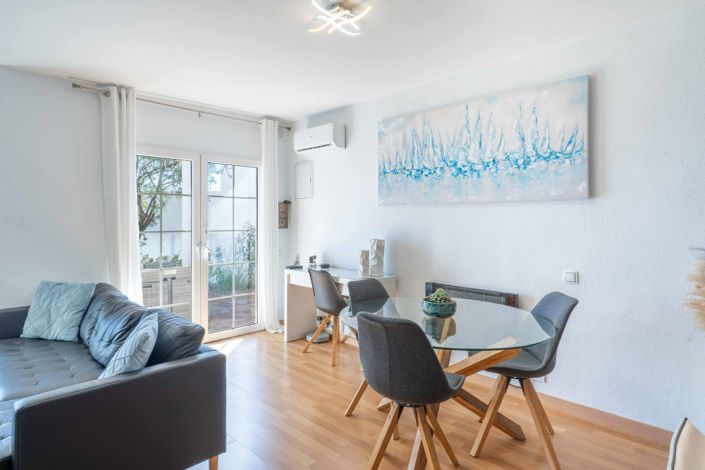 Image No.17-3 Bed Semi-Detached for sale