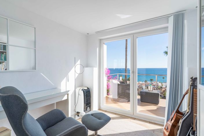 Image No.34-3 Bed Semi-Detached for sale