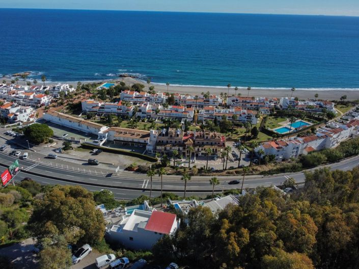 Image No.44-3 Bed Semi-Detached for sale