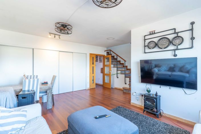 Image No.11-3 Bed Townhouse for sale