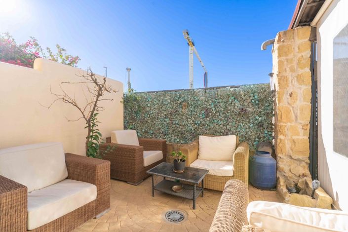 Image No.18-3 Bed Townhouse for sale