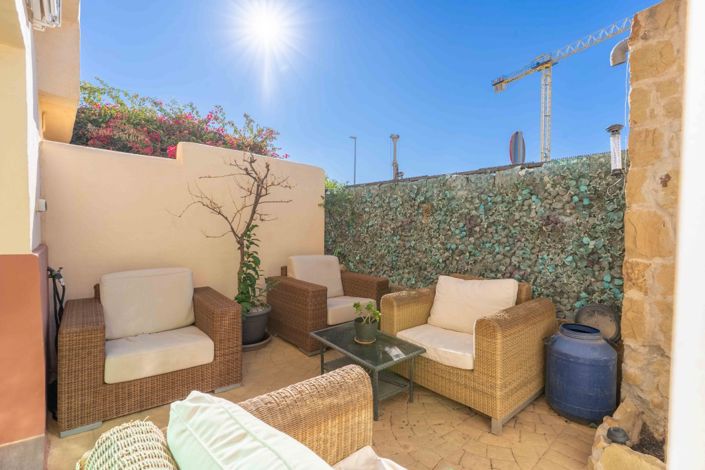 Image No.19-3 Bed Townhouse for sale