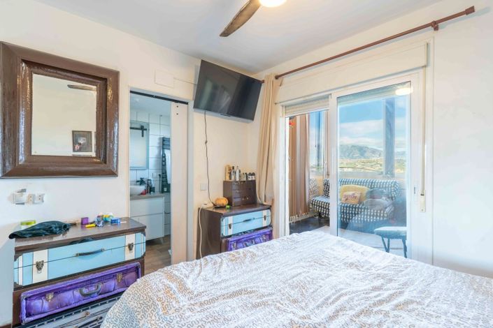 Image No.24-3 Bed Townhouse for sale