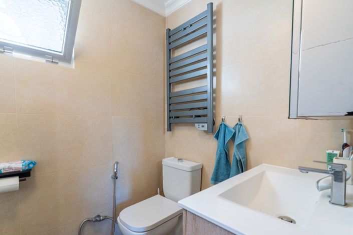 Image No.24-3 Bed Semi-Detached for sale