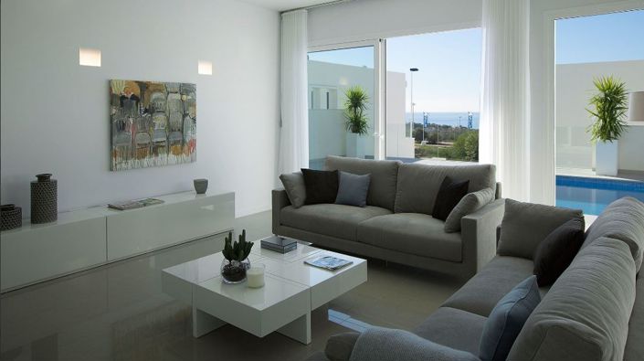 Image No.3-4 Bed Villa for sale