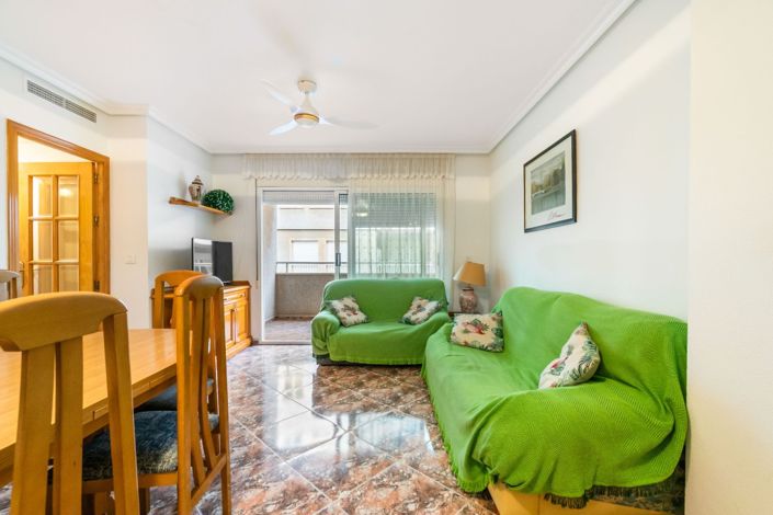 Image No.2-Appartement de 3 chambres à vendre à Torrevieja