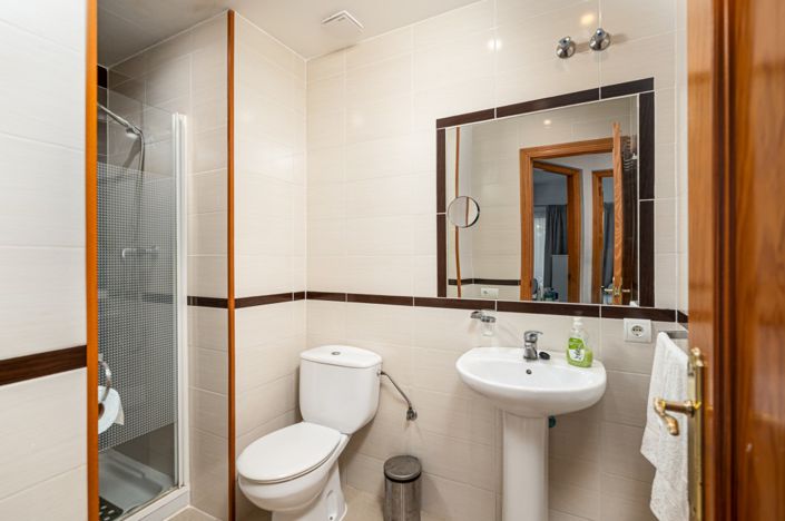 Image No.17-2 Bed Apartment for sale