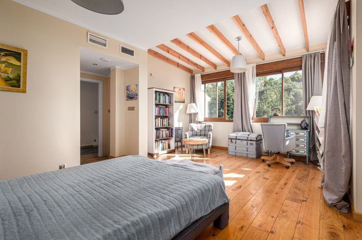 Image No.18-4 Bed Villa for sale