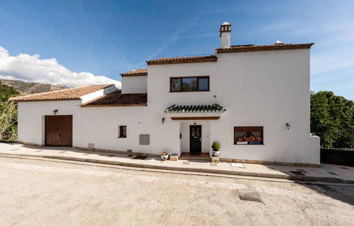 Image No.40-4 Bed Villa for sale