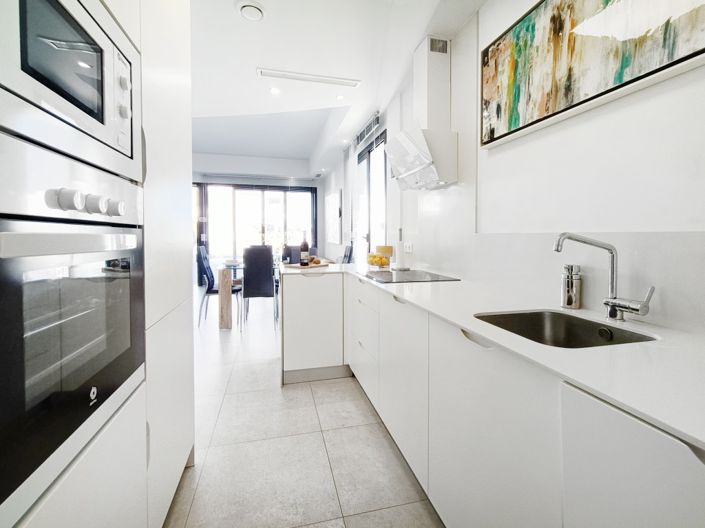 Image No.12-3 Bed Semi-Detached for sale