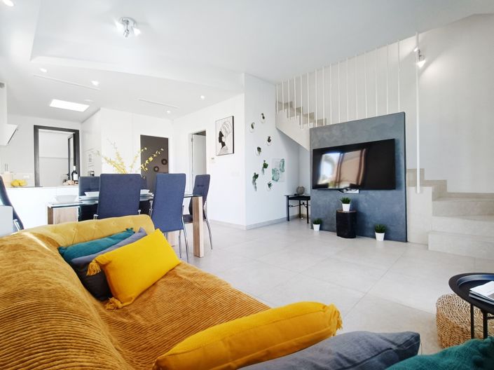 Image No.4-3 Bed Semi-Detached for sale