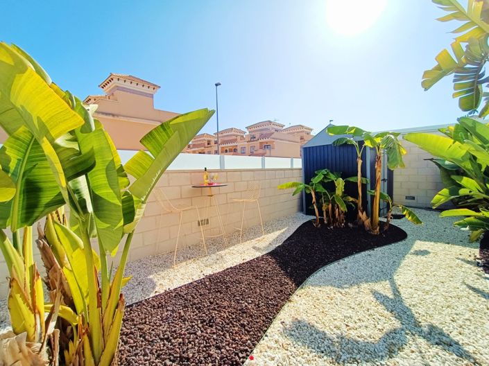 Image No.44-3 Bed Semi-Detached for sale