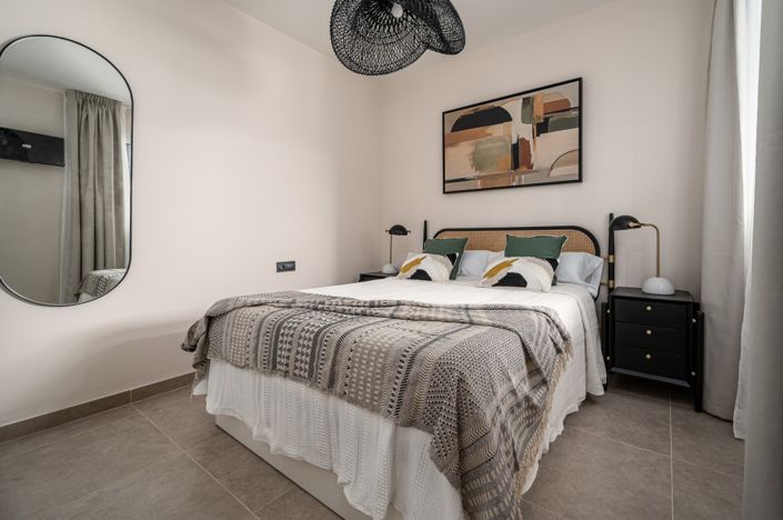 Image No.16-2 Bed Apartment for sale