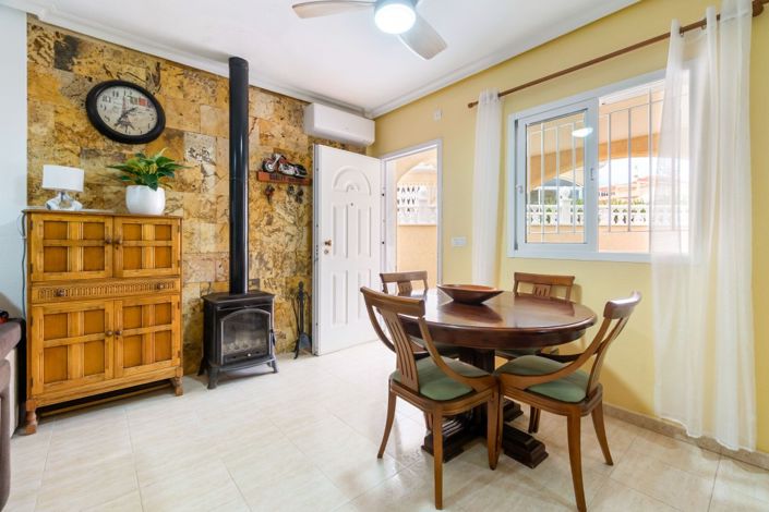 Image No.4-2 Bed Townhouse for sale