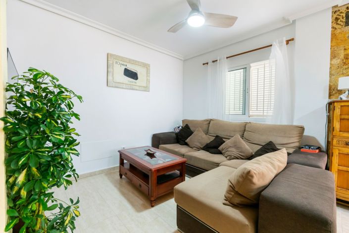 Image No.5-2 Bed Townhouse for sale