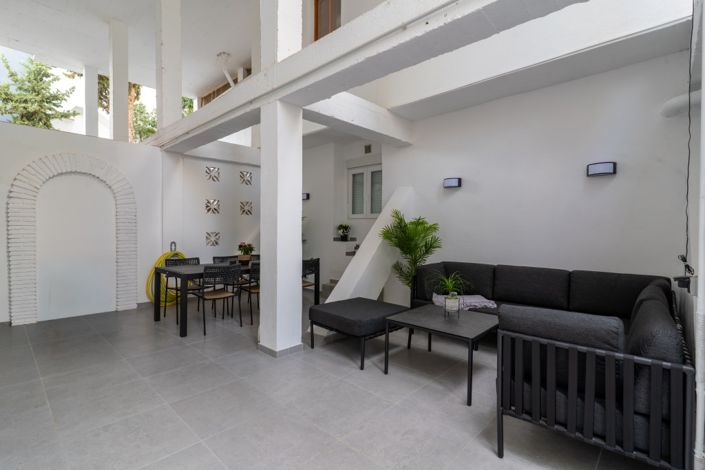 Image No.34-3 Bed Property for sale