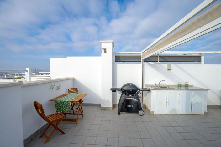 Image No.19-2 Bed Property for sale