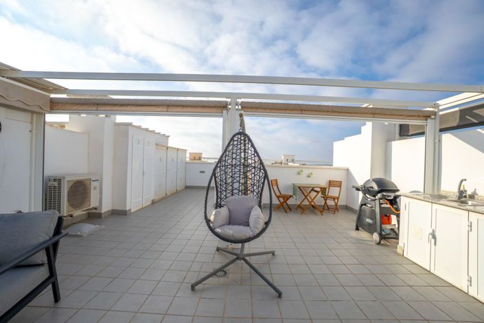 Image No.24-2 Bed Property for sale