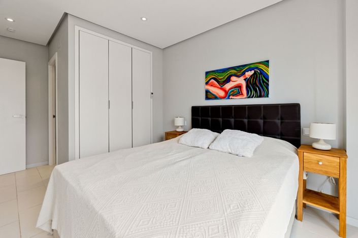 Image No.14-2 Bed Property for sale