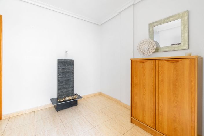 Image No.14-3 Bed Property for sale