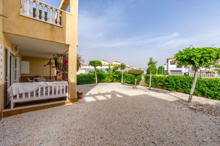 Image No.3-3 Bed Property for sale