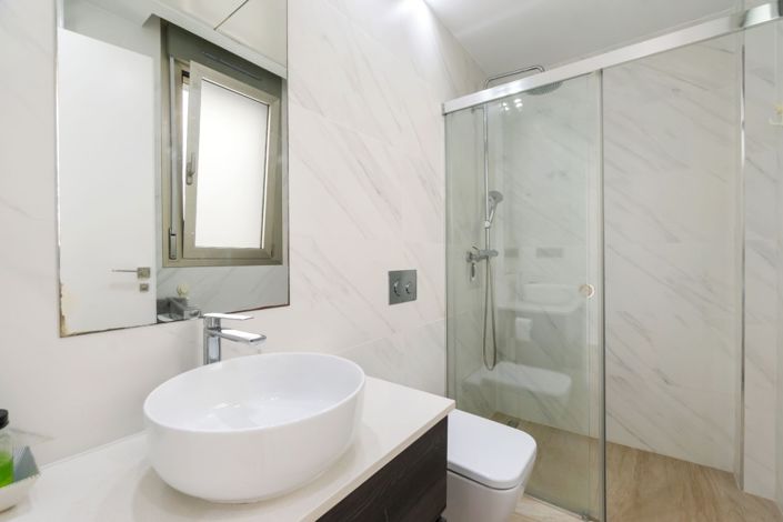 Image No.11-4 Bed Semi-Detached for sale