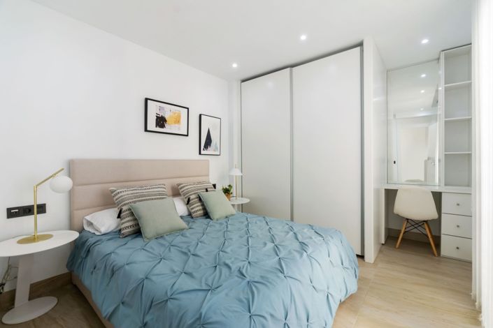 Image No.13-4 Bed Semi-Detached for sale