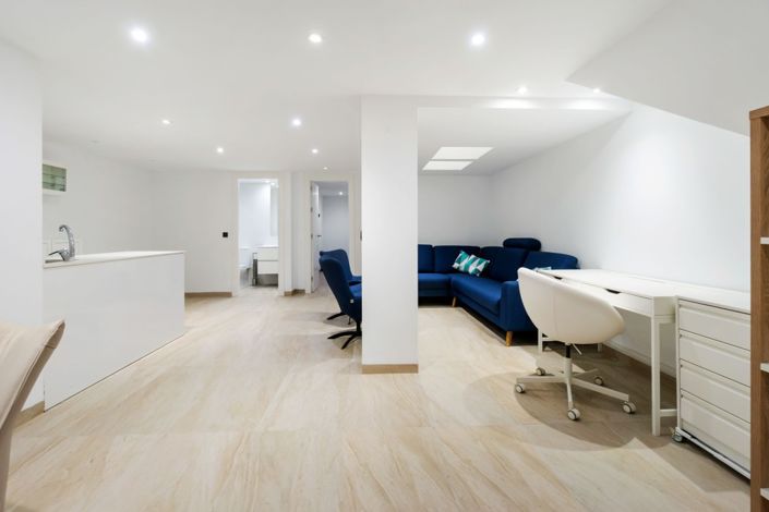 Image No.18-4 Bed Semi-Detached for sale