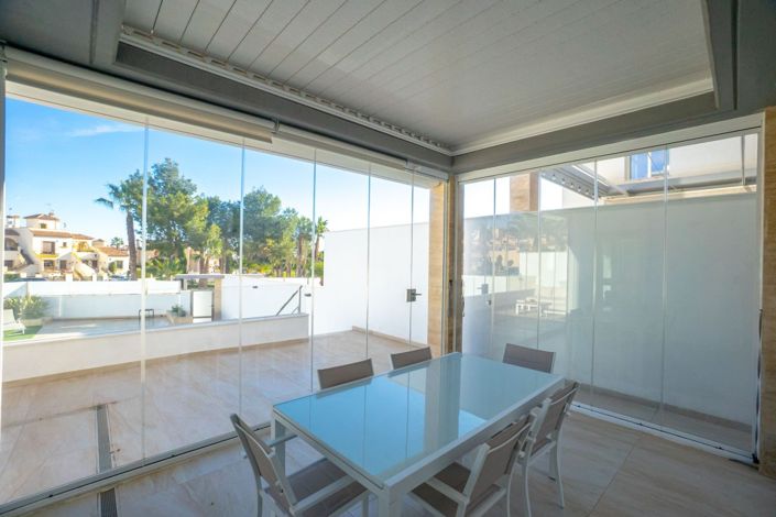 Image No.23-4 Bed Semi-Detached for sale