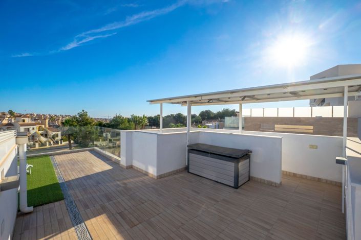 Image No.33-4 Bed Semi-Detached for sale