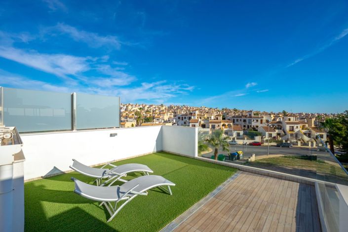 Image No.34-4 Bed Semi-Detached for sale